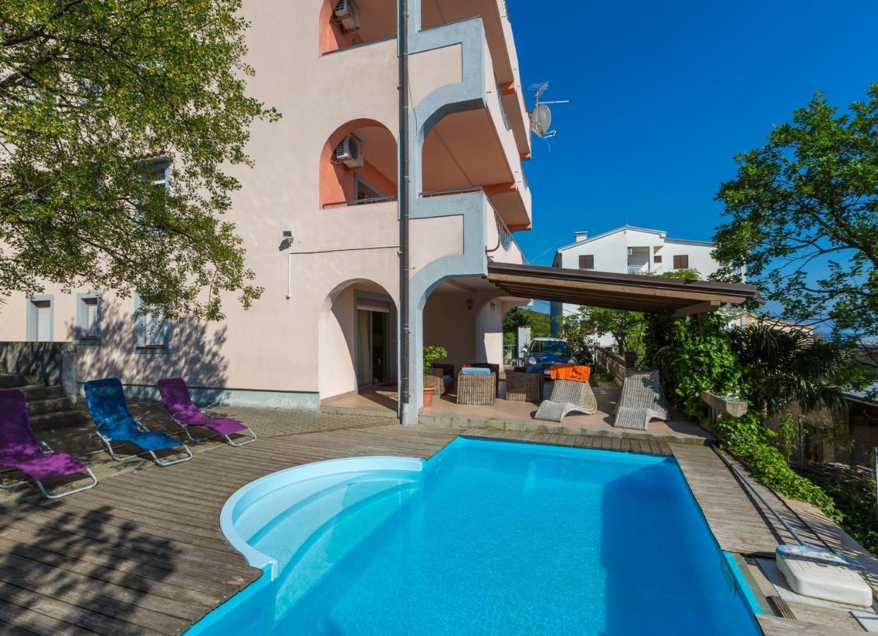 Apartmani Rino Dramalj Exterior foto