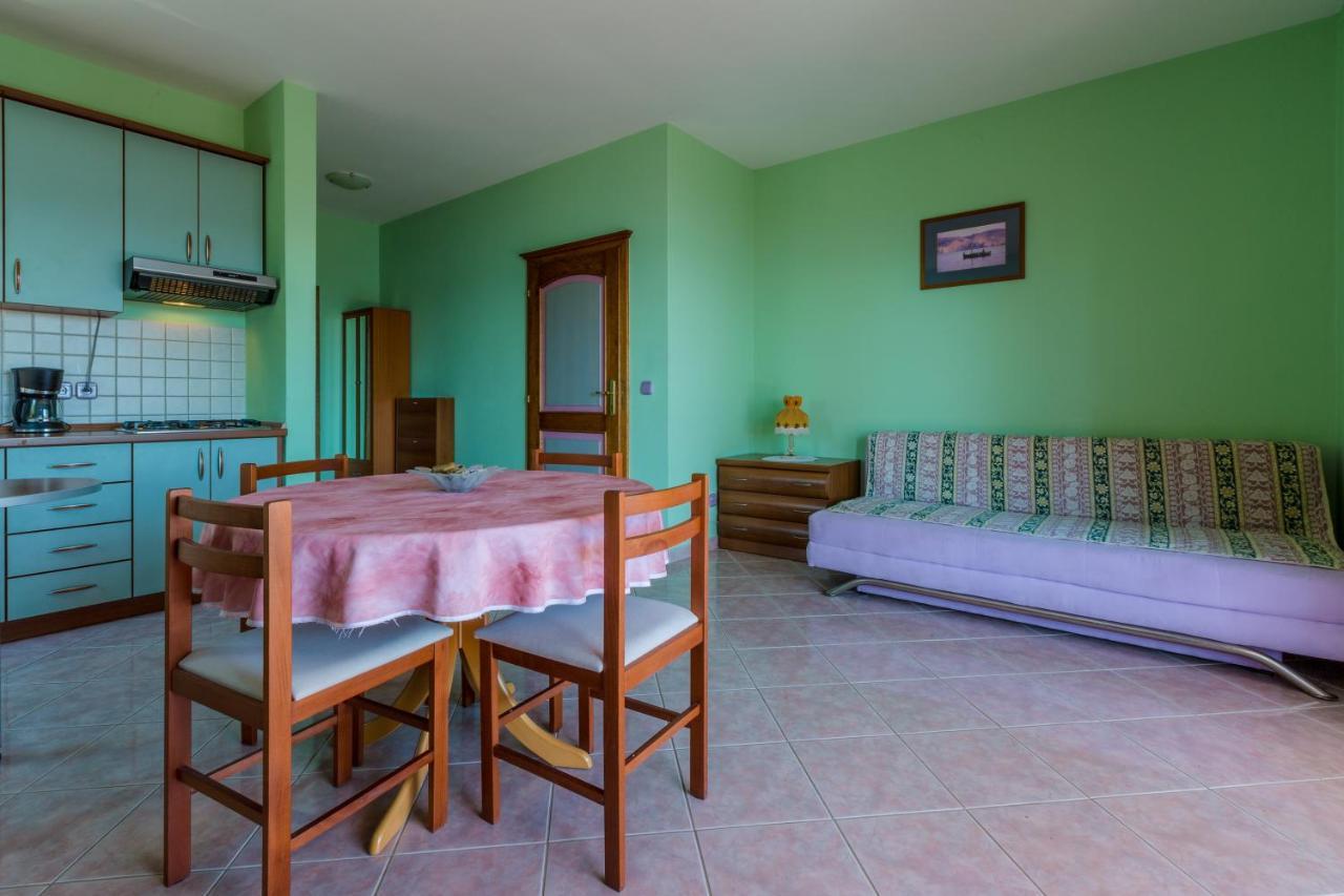 Apartmani Rino Dramalj Exterior foto