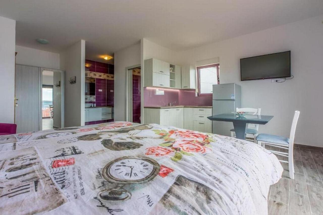 Apartmani Rino Dramalj Exterior foto